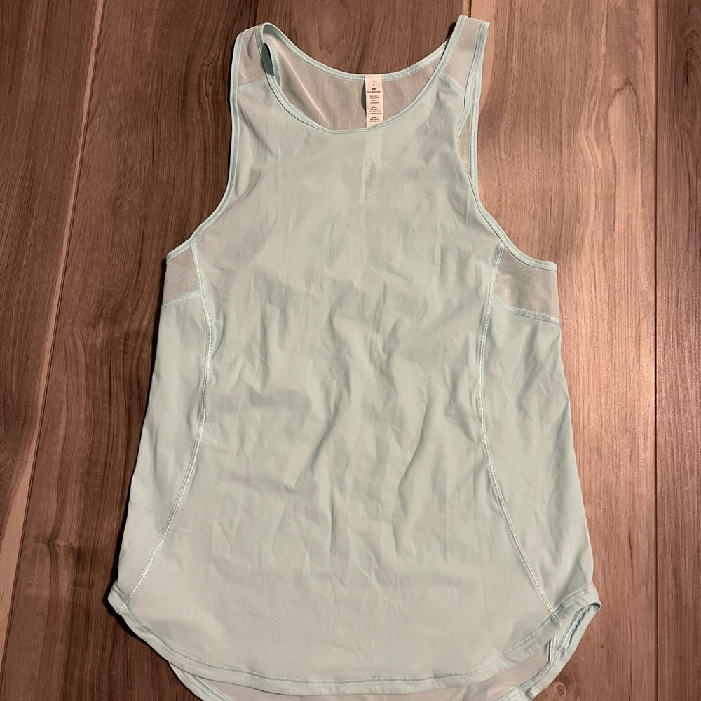 Lululemon tank